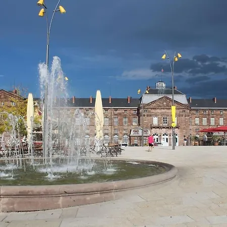 Sejour Au Port De サヴェルヌ